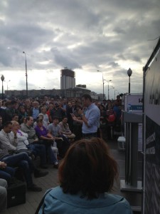 Алексей Навальный. Смысл встреч с избирателями у метро